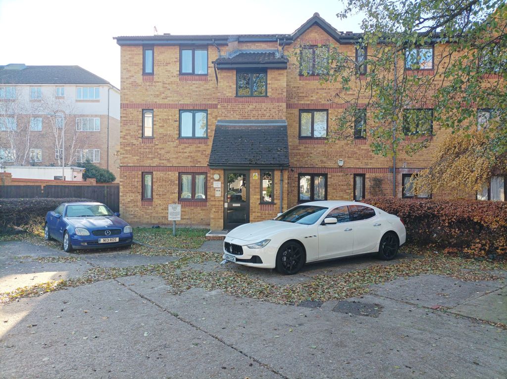 Property photo 1 of 9