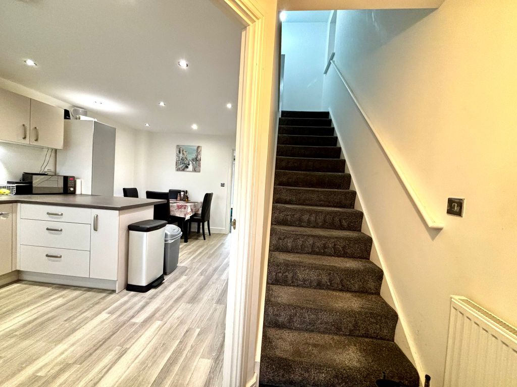 Property photo 2 of 21 Hall