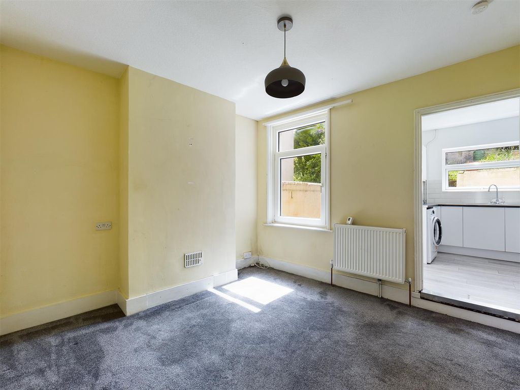 Property photo 3 of 8 Cam00771P1-Pr0070-Still02.Jpg