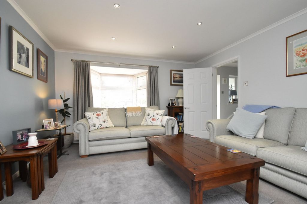 Property photo 3 of 21