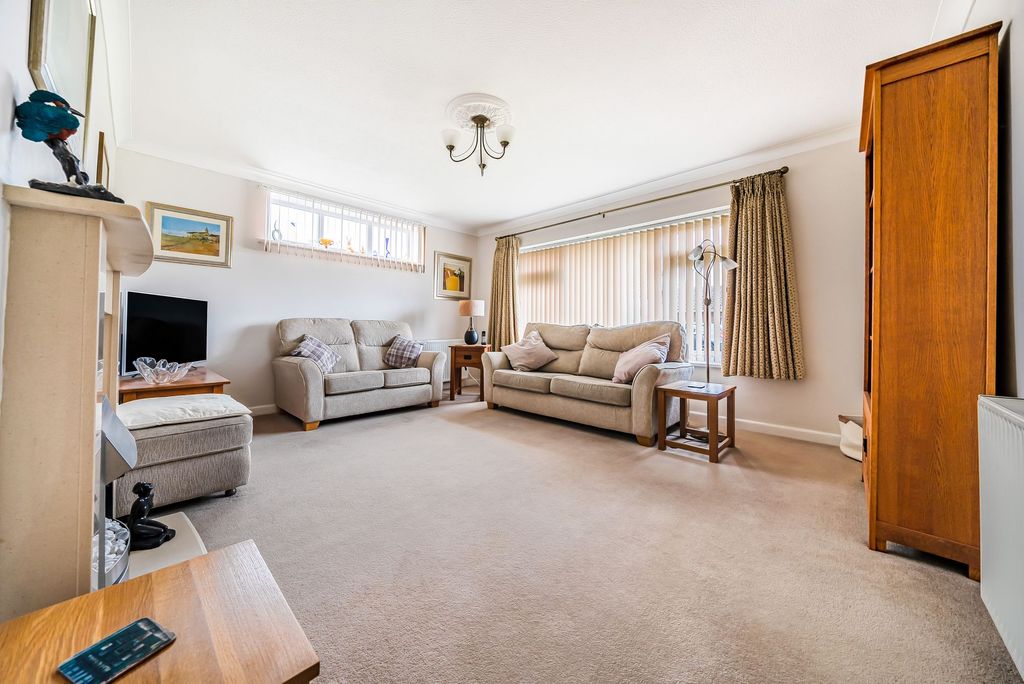 Property photo 2 of 12 Living Room