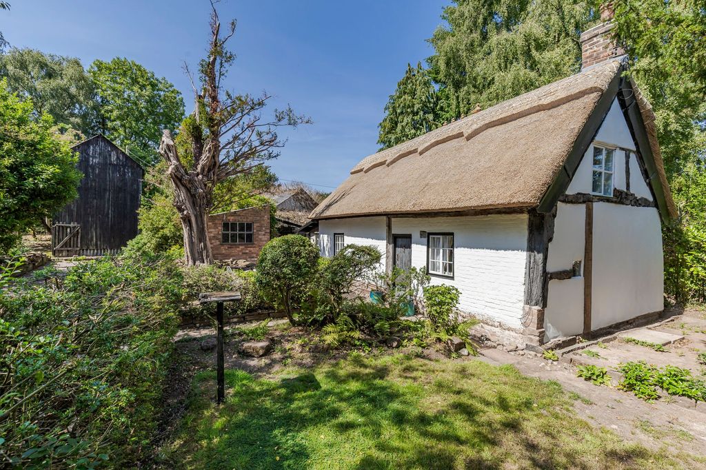 Property photo 2 of 38
