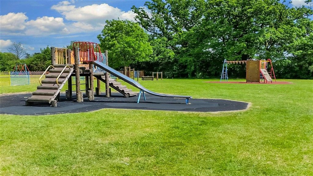 Property photo 1 of 6 External Lifestyle Photograph