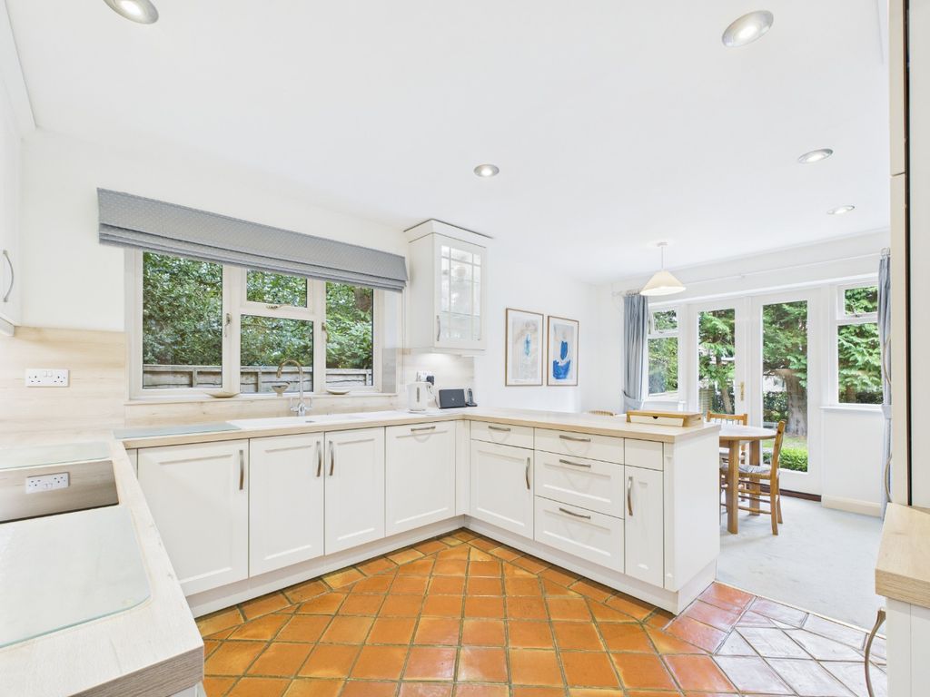 Property photo 2 of 20 4535455