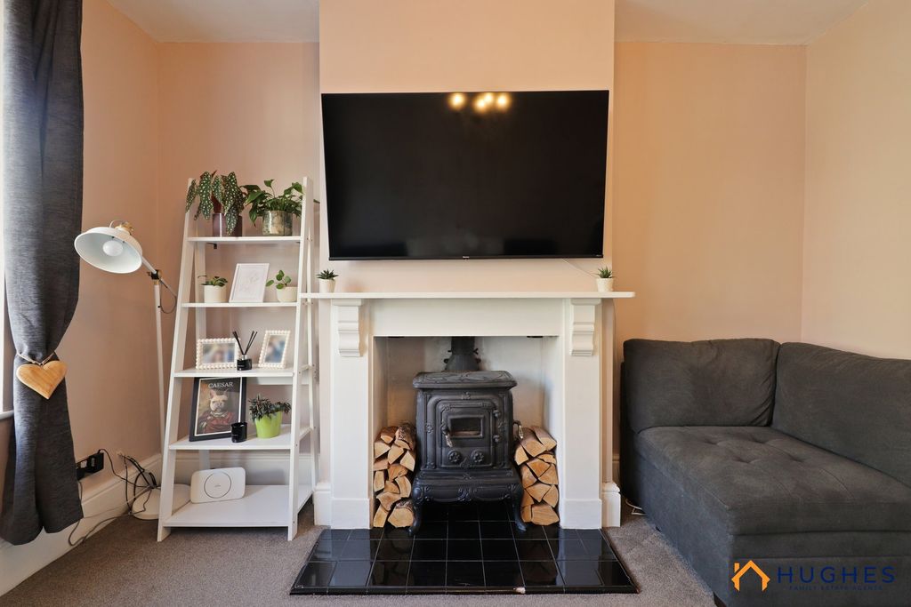 Property photo 2 of 29