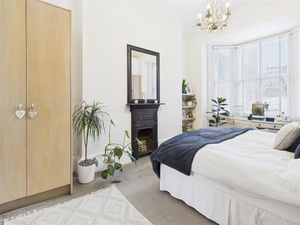 Property photo 3 of 7 Cam04311G0-Pr0091-Still005.Jpg