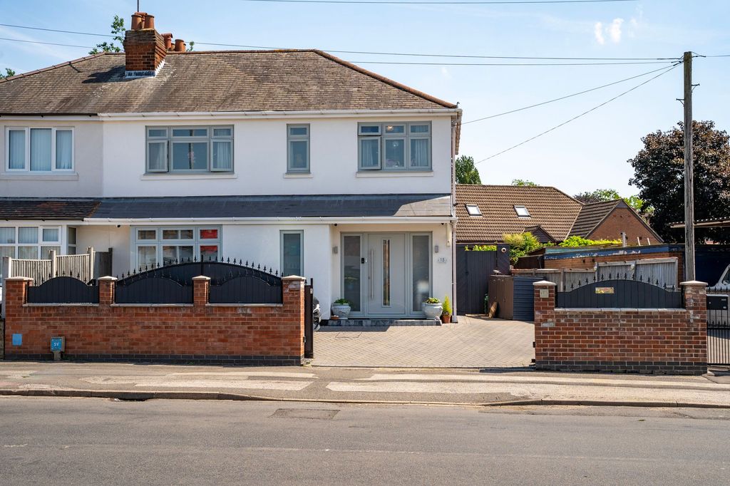 Property photo 1 of 22