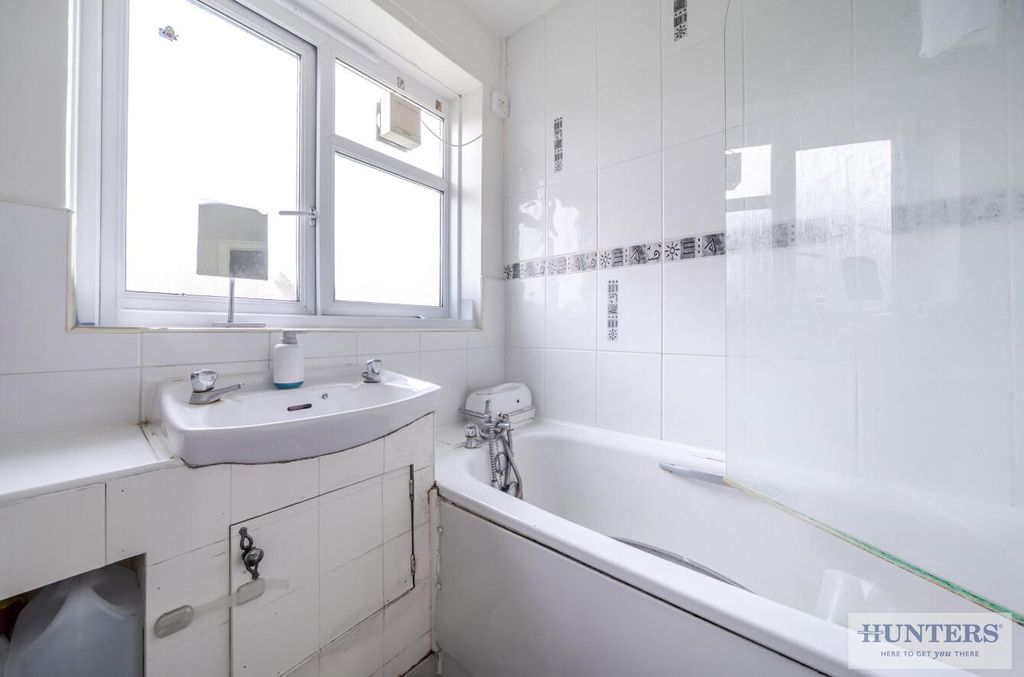 Property photo 3 of 15 35F8F178-2E9F-415F-A0Eb-5304De16Da96.Jpg