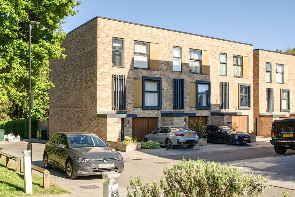 Property photo 1 of 23 1448662-22-69Ea62...