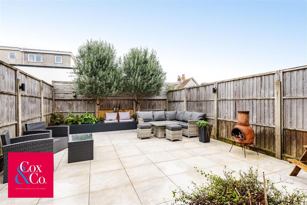 Property photo 2 of 15 81N_3108.Jpg