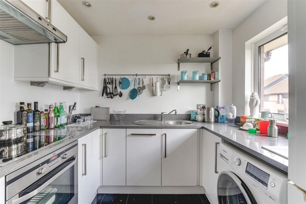 Property photo 1 of 12 Chasewood Ave-1.Jpg