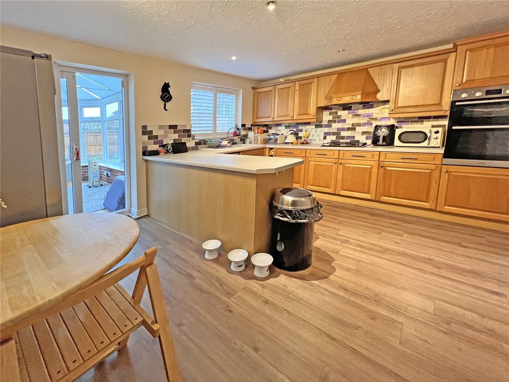 Property photo 2 of 21 Picture No. 06