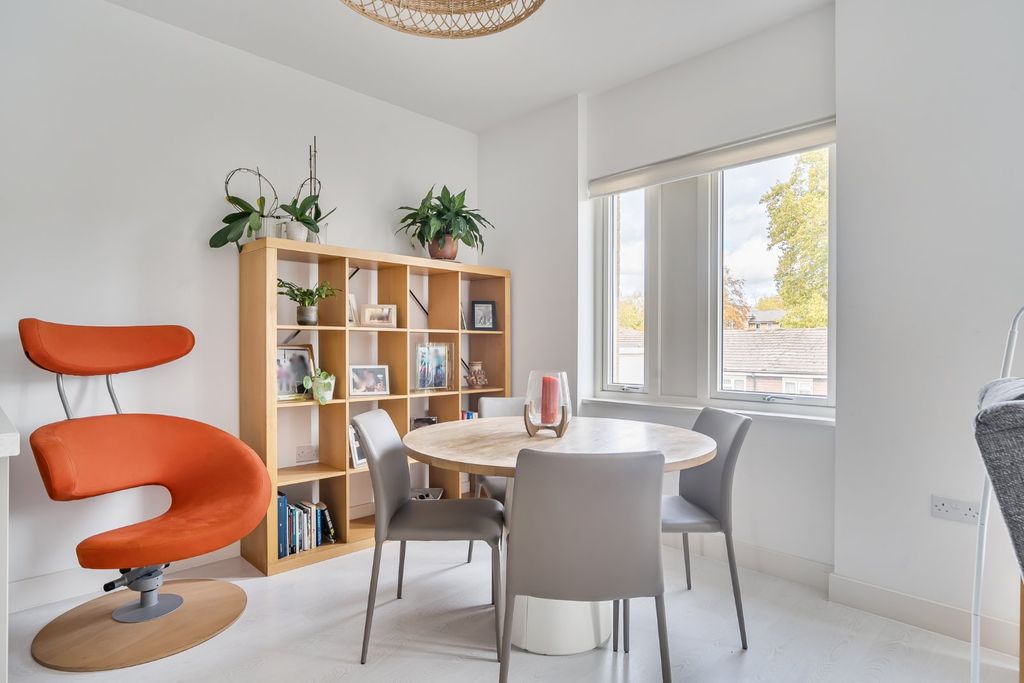 Property photo 3 of 35 Picture No. 18