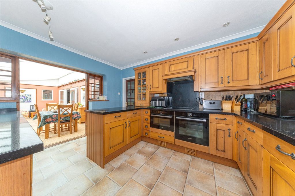 Property photo 2 of 24 Kitchen