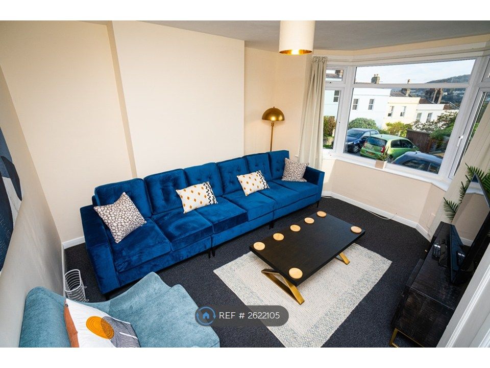 Property photo 1 of 35