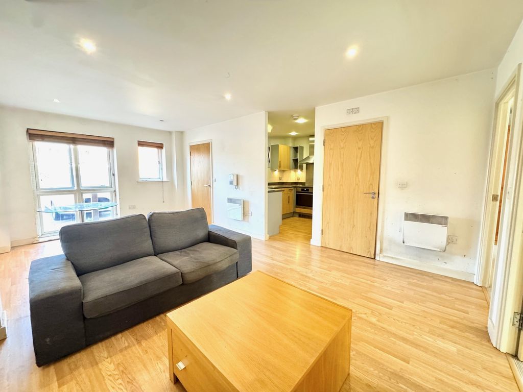 Property photo 2 of 11