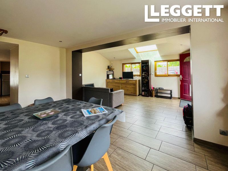 Property photo 3 of 10