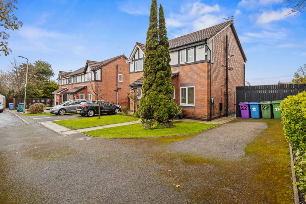 Property photo 3 of 28