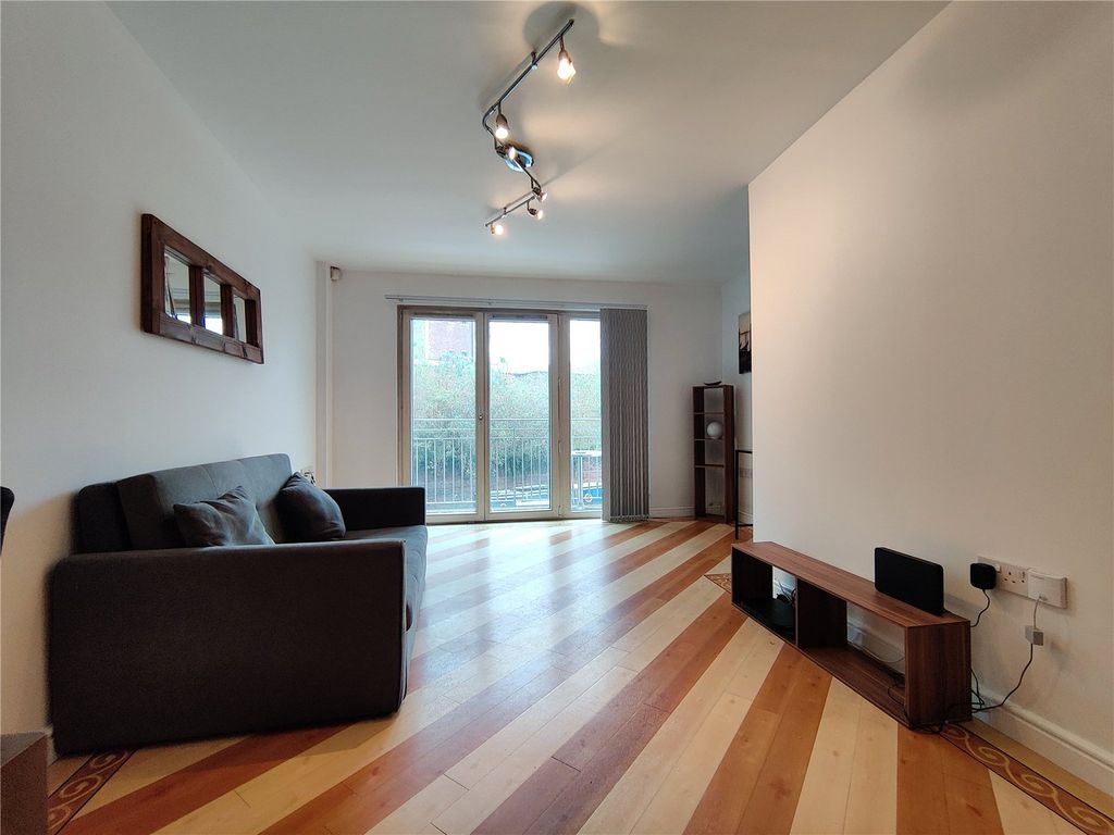 Property photo 3 of 7 Picture No. 02