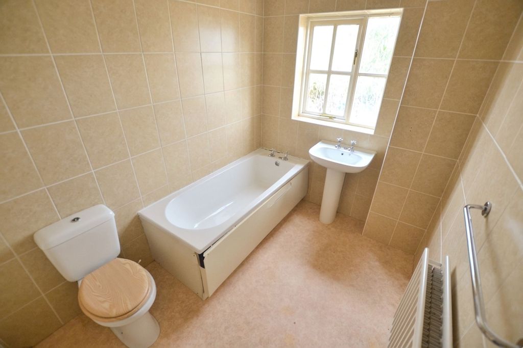 Property photo 3 of 19