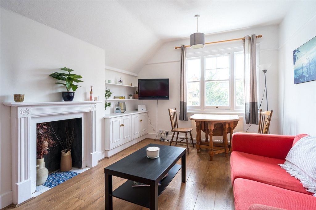 Property photo 3 of 10 Picture No. 13