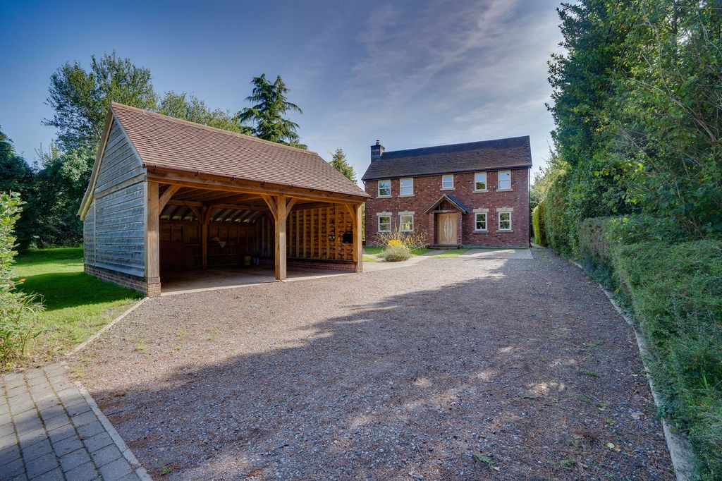 Property photo 2 of 19