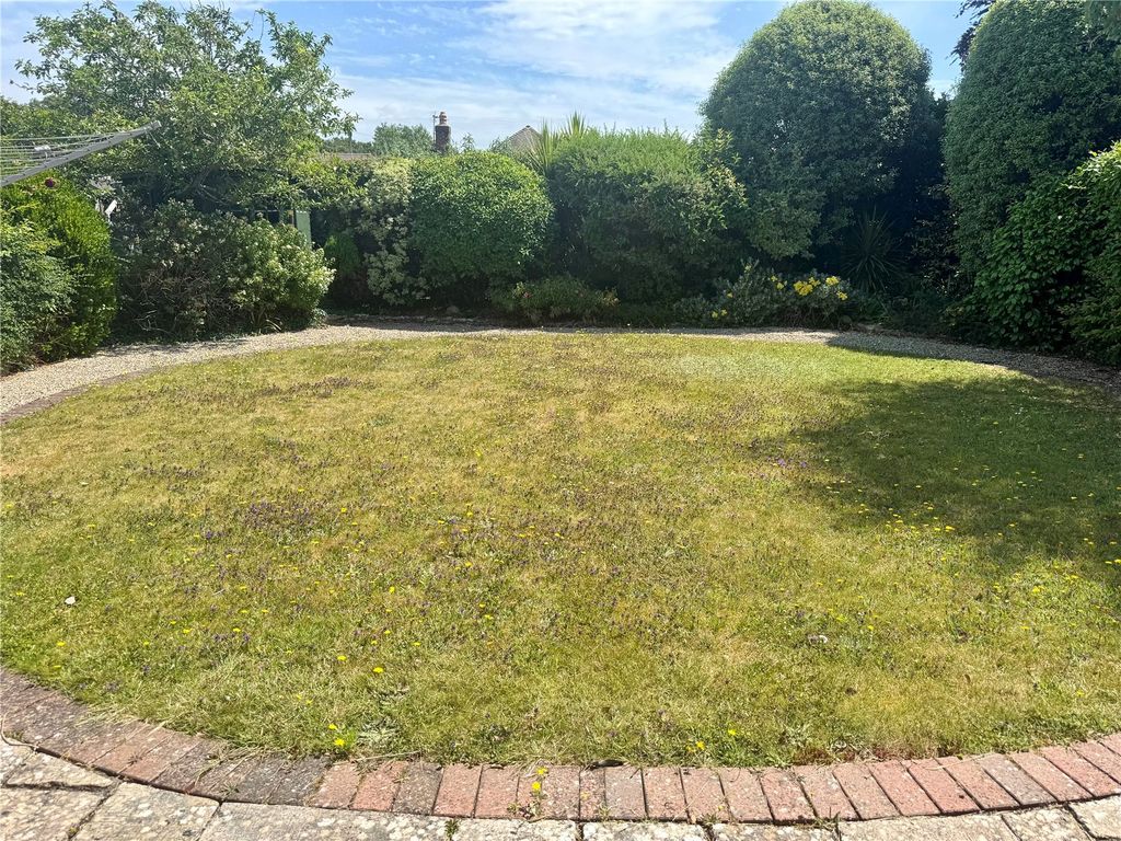 Property photo 2 of 14 Picture No. 21