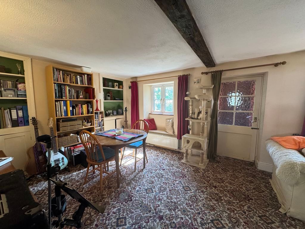 Property photo 3 of 42 Dining Area