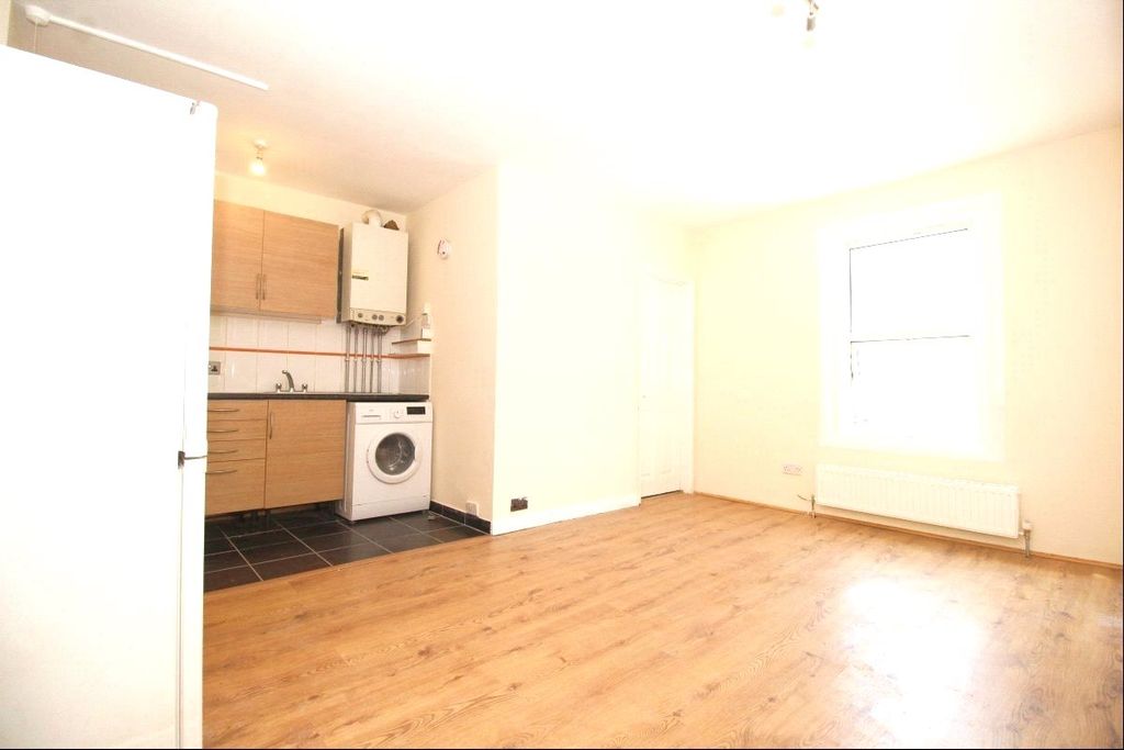 Property photo 2 of 6 Picture No. 06