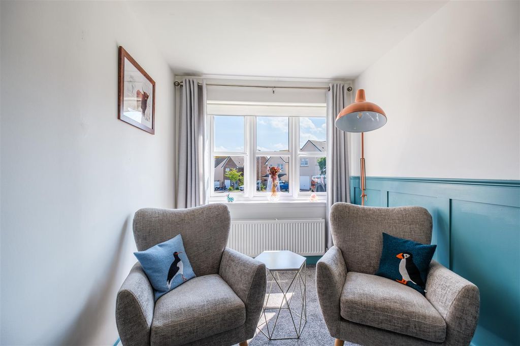 Property photo 3 of 24 Townswell Gardens-12.Jpg
