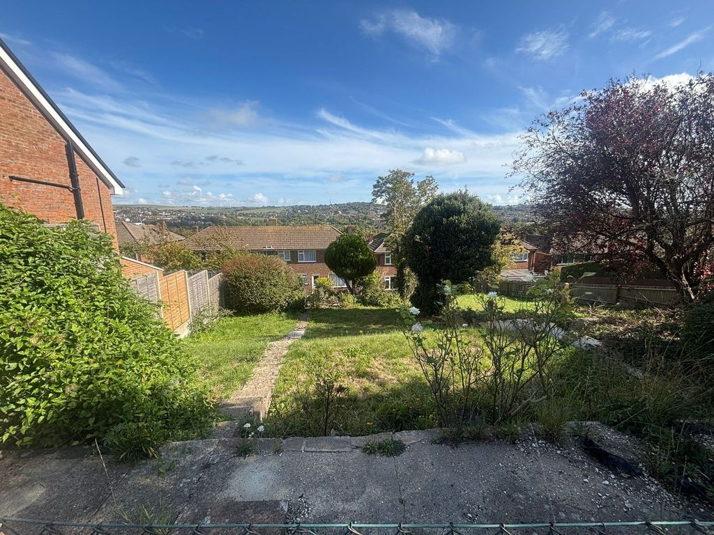 Property photo 3 of 3