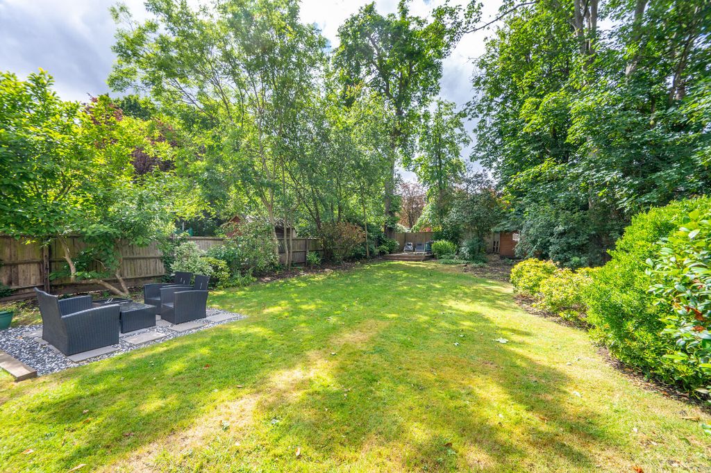 Property photo 3 of 18