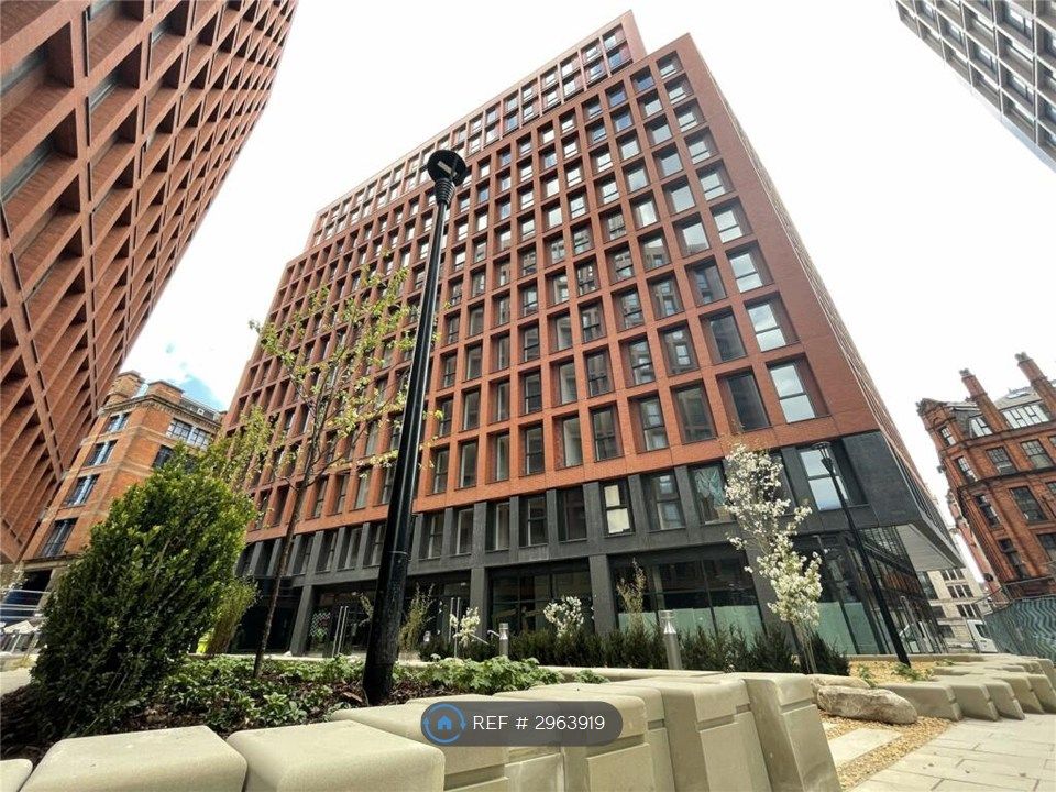 Property photo 2 of 10 Linter Building