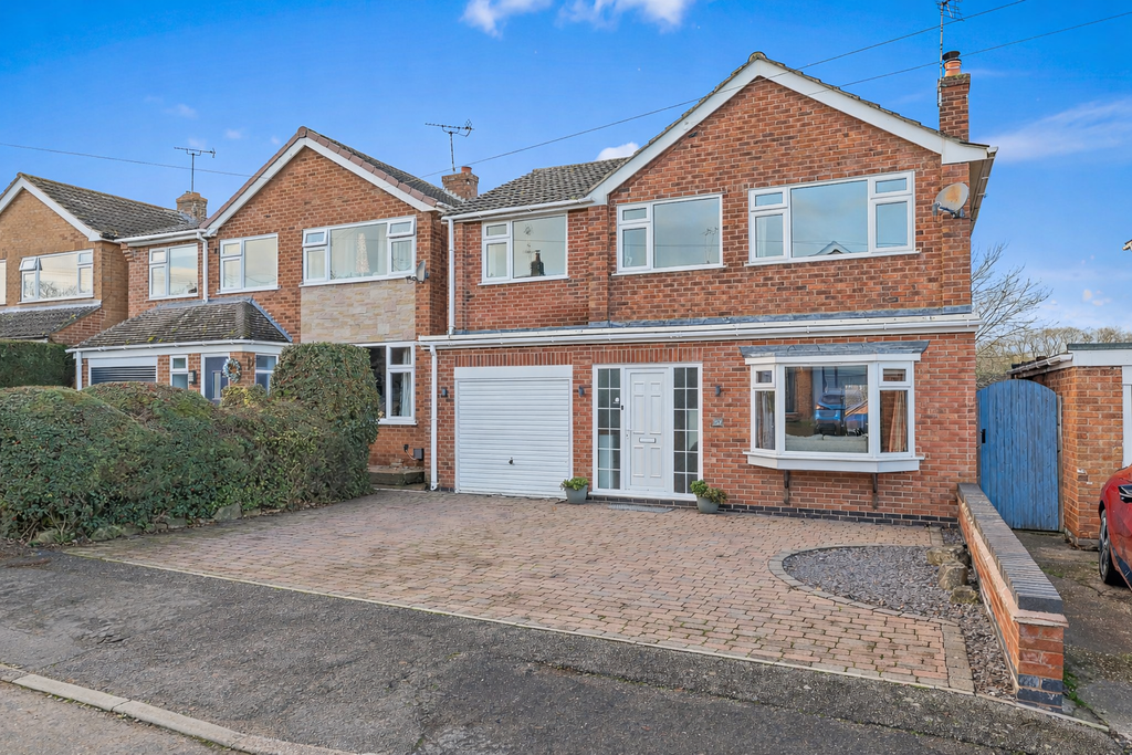 Property photo 1 of 33