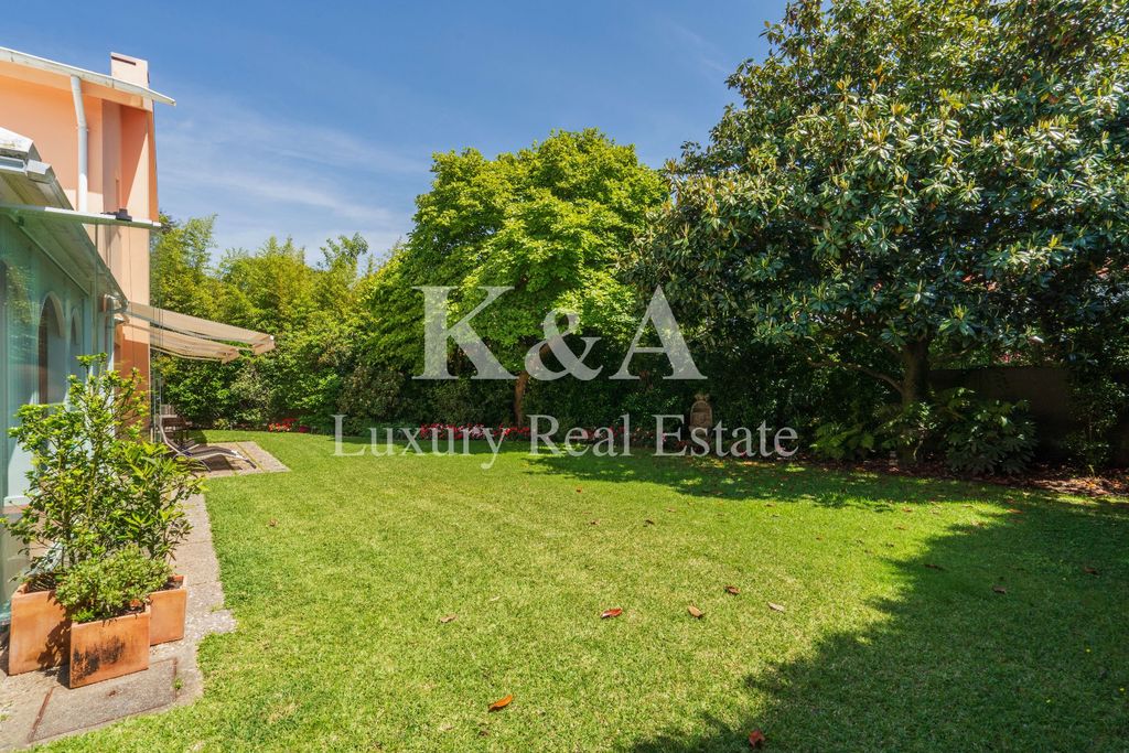 Property photo 2 of 25