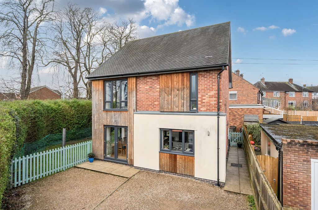 Property photo 1 of 23 -69A6B7161Fa43-l-1418962-1-69A1d16E7A591