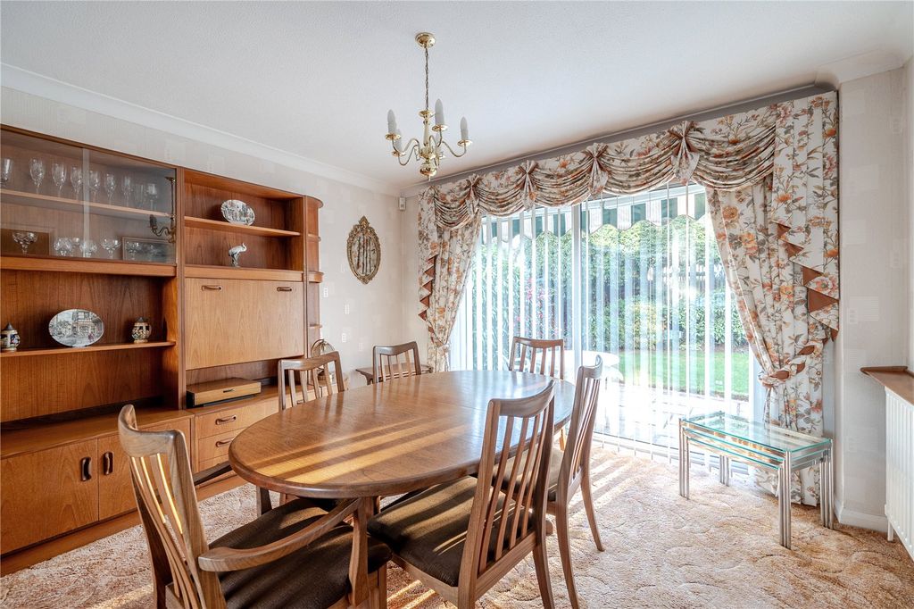 Property photo 3 of 16 Picture No. 12