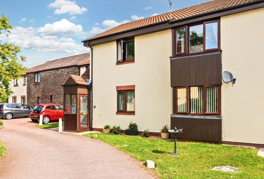Property photo 1 of 17 1309925-1-68513B3...