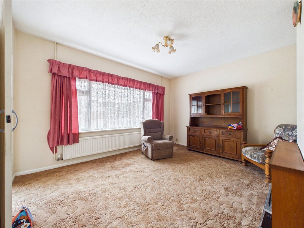 Property photo 3 of 16 Picture No. 02