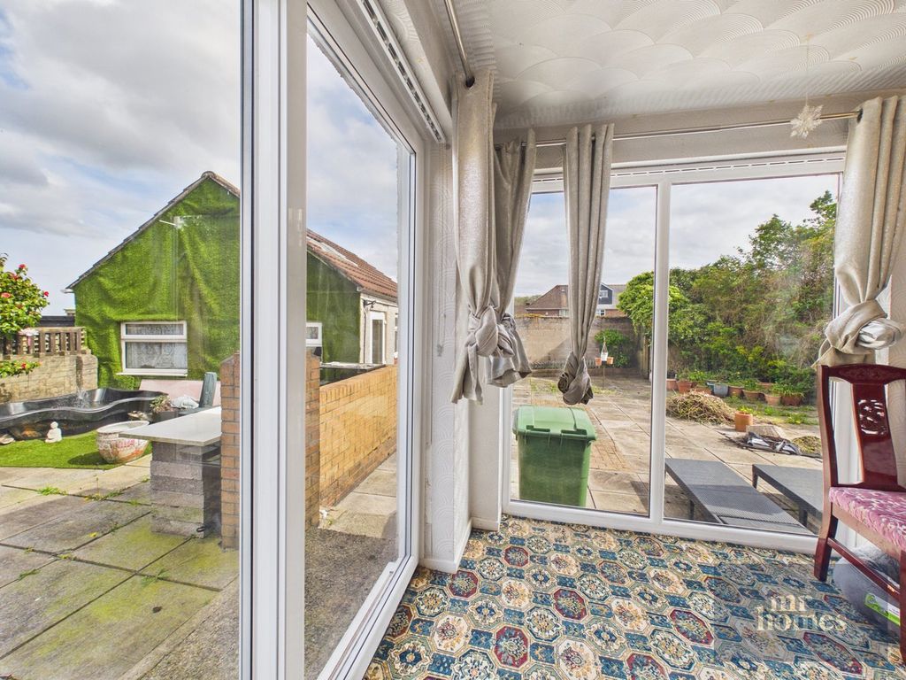 Property photo 3 of 30