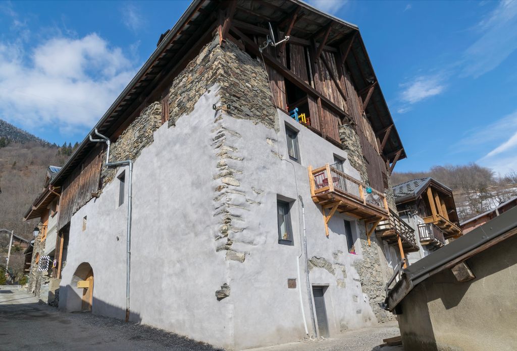 Property photo 1 of 6