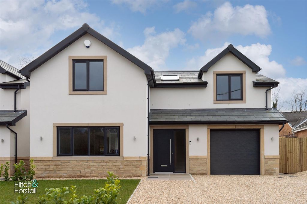 Property photo 1 of 24 Elm House
