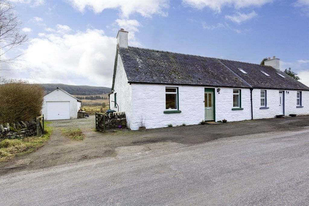 Property photo 1 of 18 Picture No. 04
