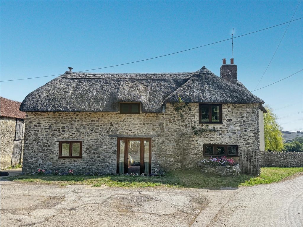 Property photo 1 of 15 The Proprty