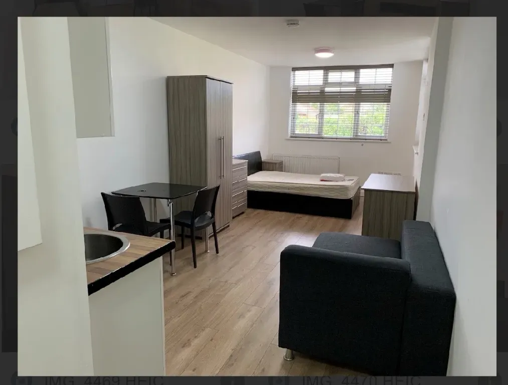 Property photo 1 of 4