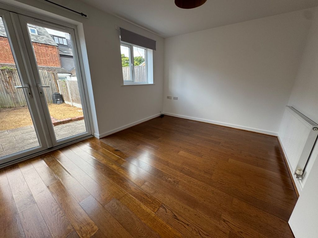 Property photo 3 of 7 Picture No. 06