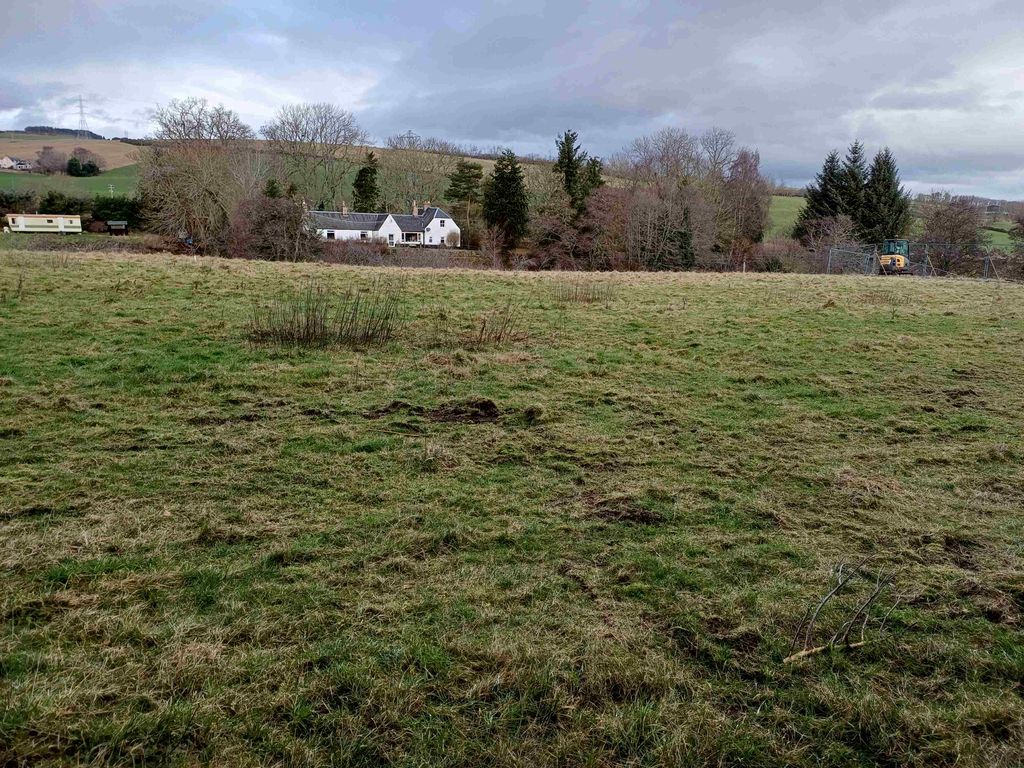 Property photo 2 of 11