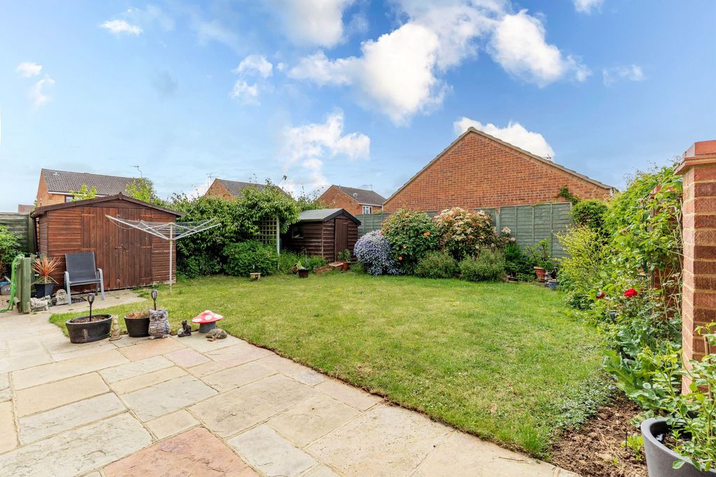 Property photo 2 of 16