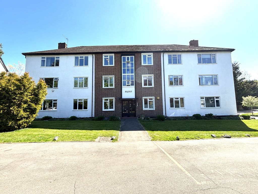 Property photo 1 of 12