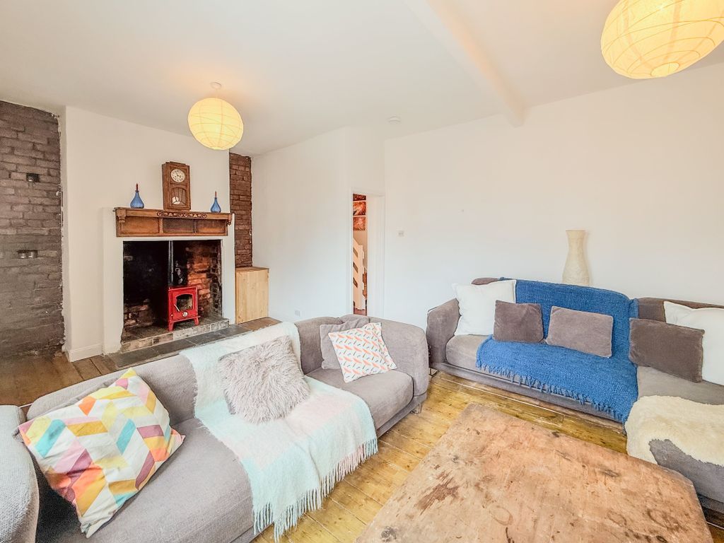 Property photo 2 of 20 Lounge